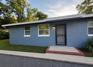 Building Photo - 1342 Mc Conihe St