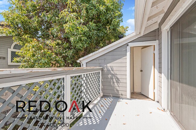 Foto del edificio - 3642 1/4 N Garey Ave-55