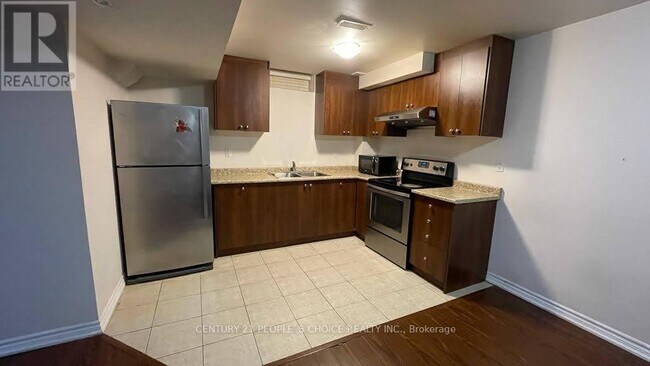 Building Photo - 6 Bandera Dr
