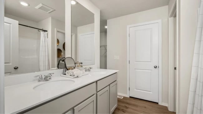 Double vanity in the master - 130 E Spirea Ln