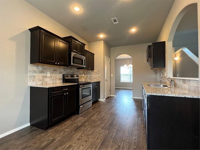 Building Photo - 1306 W Walker Dr