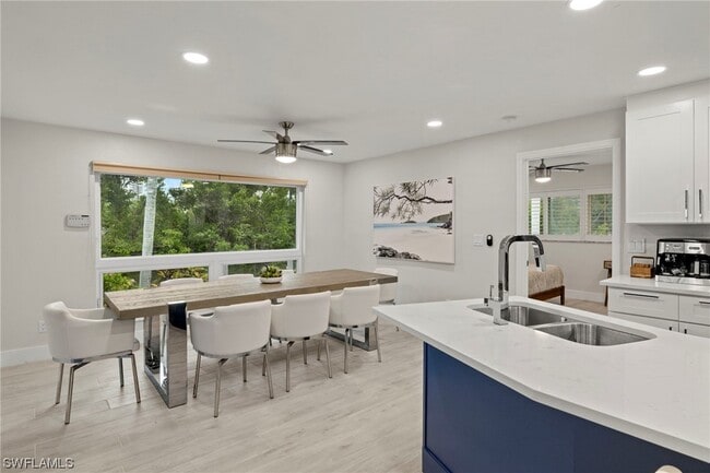 Building Photo - 5256 Seashell Ave