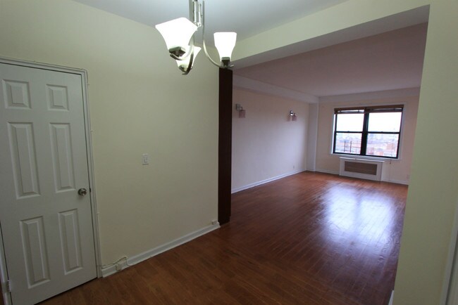 Foto del edificio - 9972 66th Rd