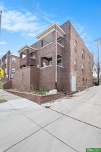 Building Photo - 3155 Jackson St