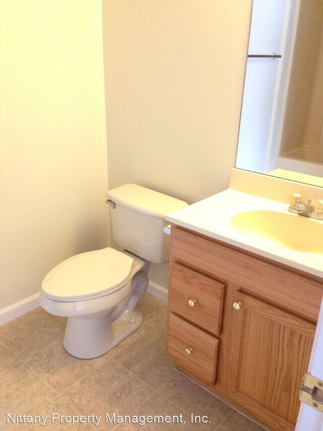 Building Photo - Studio, 1 bath House - 225 Johnson Terrace