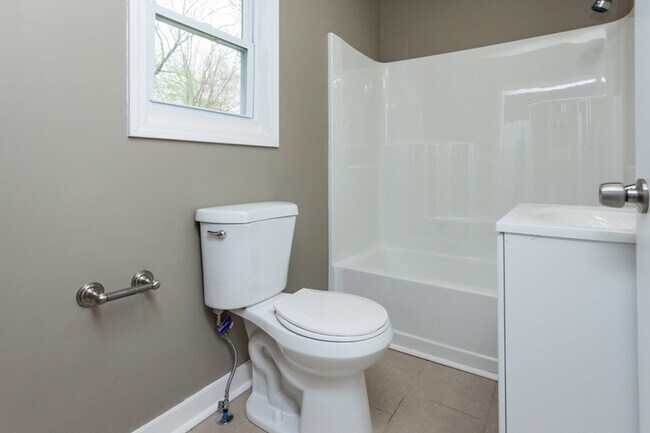 Foto del edificio - Cozy 3 Bedroom 1 Bathroom- Located near bl...