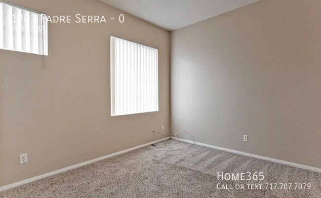 Foto del edificio - Check out this 3 Bedroom 2.5 Bath. 4th bed...