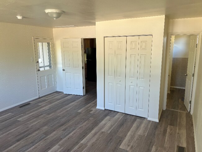 Foto del edificio - 1424 SW Caledon St