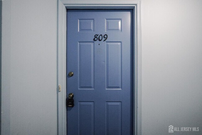 Foto del edificio - 809 Woodhaven Dr