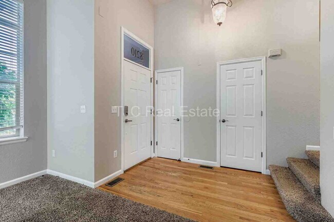 Building Photo - 8210 E 29th Ave