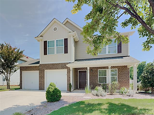 Primary Photo - 519 Landis Oak Way