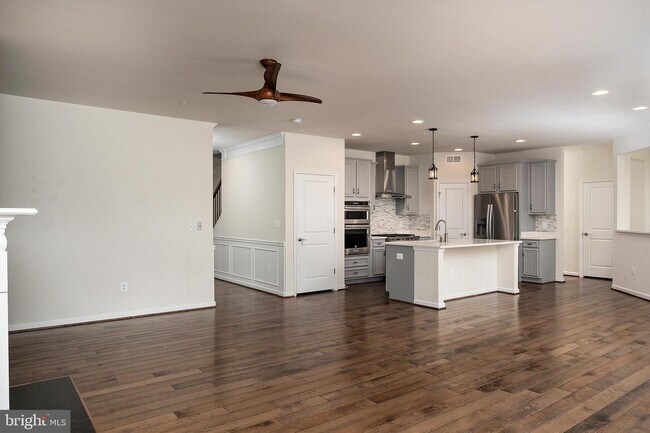 Building Photo - 2130 Nottoway Dr