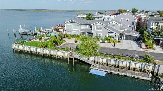 Foto del edificio - 94 Heron St