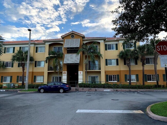 Foto del edificio - 7350 NW 114th Ave