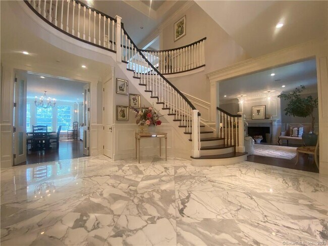 Foto del edificio - 386 Westover Rd