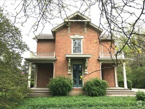 Building Photo - 1309 Oswego Rd