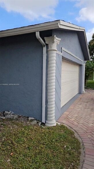 Photo - 7601 Kimberly Blvd House