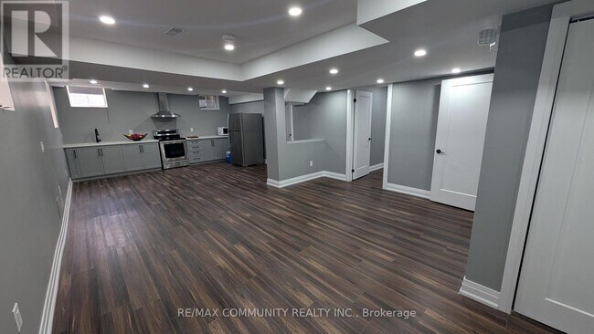 Building Photo - 76 Durango Dr
