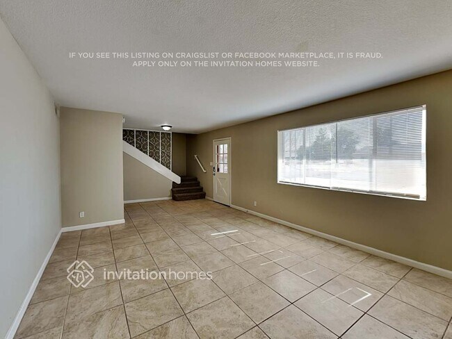 Building Photo - 1344 E Marilyn Ave