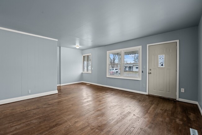 Building Photo - 6832 Cornell St