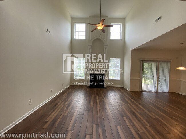 Foto del edificio - 4539 Deighton Ct