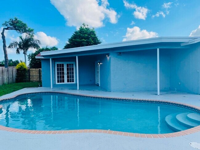 Foto del edificio - 1775 SW 8th St