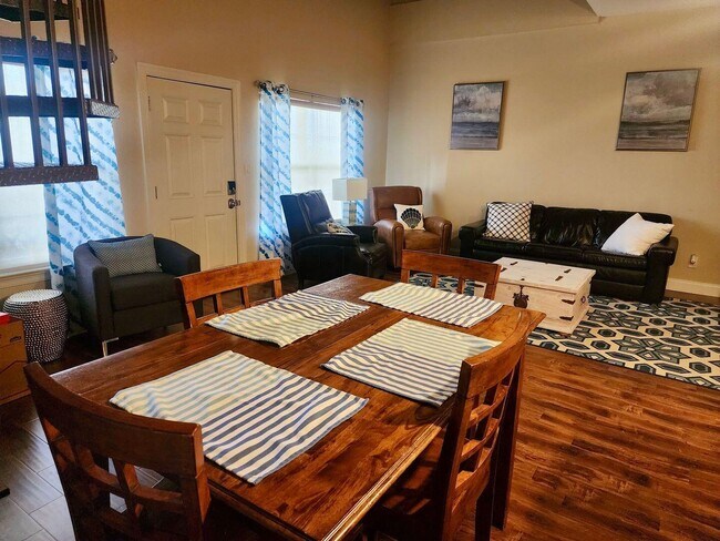 Foto del edificio - 4507 Furling Ln