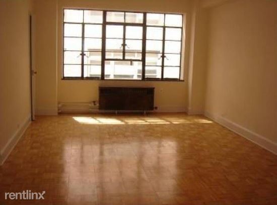 Building Photo - 303 E 44th St