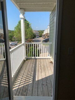 Building Photo - 8150 Lenox Creekside Dr