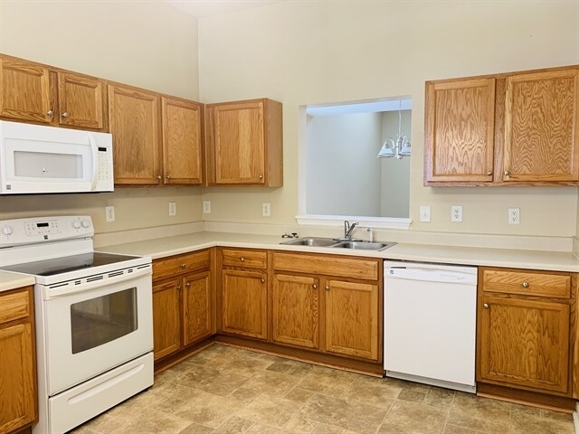 Building Photo - 3941 Tyler Bluff Ln