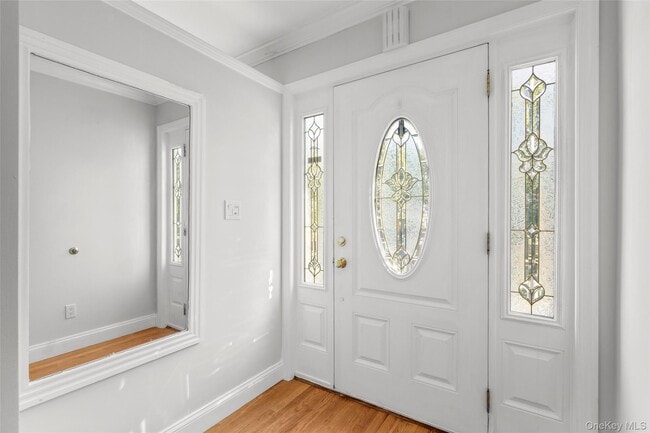 Building Photo - 528 N Wagner Ave