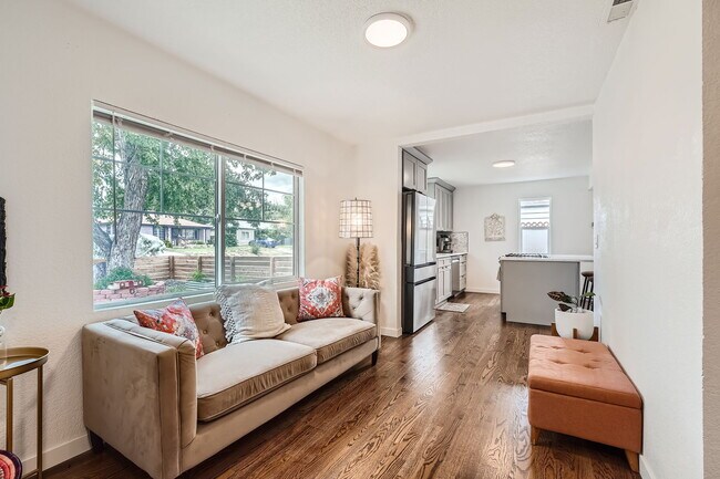 Building Photo - 4870 Tejon St