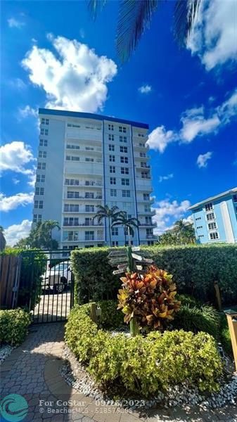 Foto del edificio - 800 SE 20th Ave