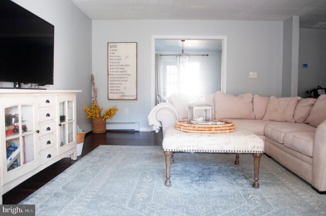 Foto del edificio - 270 Edgebrook Rd