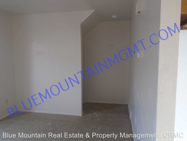 Building Photo - 1040 Chiricahua Loop