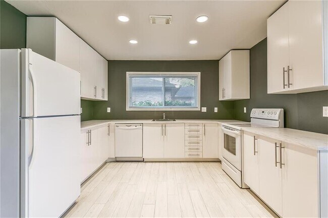 Foto del edificio - 10427 Eagle Glen Dr