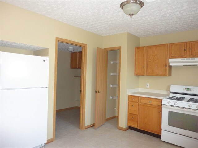 Foto del edificio - 1133 Lake Forest Dr