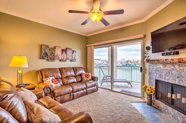 Building Photo - 16013 S Desert Foothills Pkwy