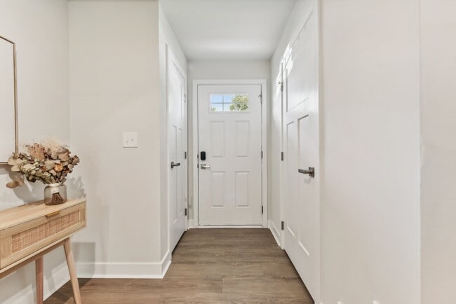 Building Photo - 3222 Beeler Ln