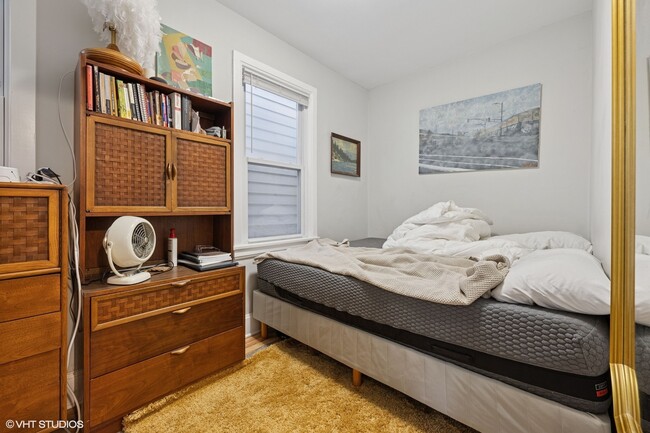 Foto del edificio - 2531 W Lyndale St