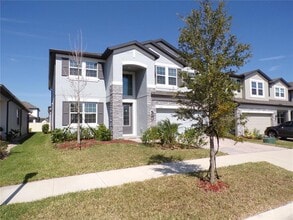 Building Photo - 33251 Sycamore Leaf Dr