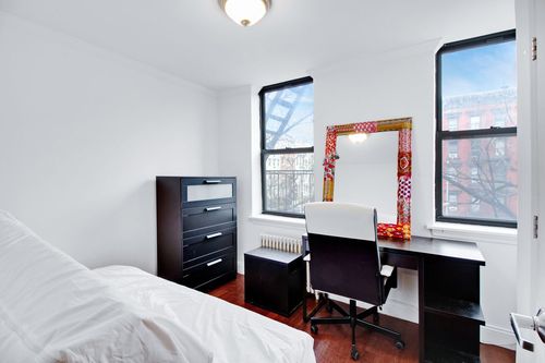 Building Photo - 124 1ST Ave