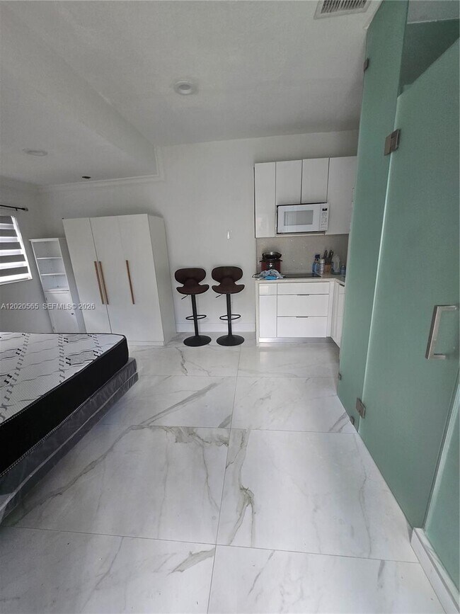 Foto del edificio - 1730 SW 93rd Ct