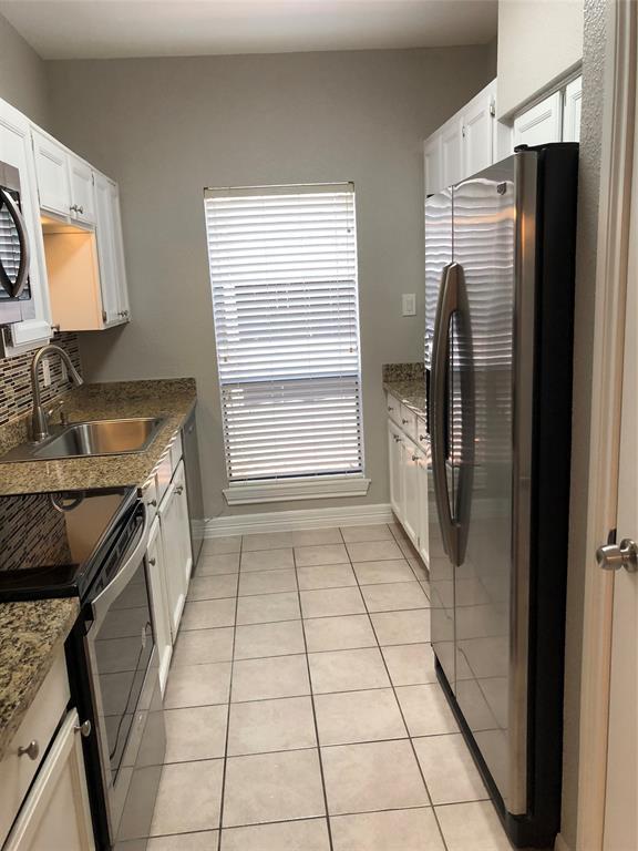 Building Photo - 1201 Bering Dr