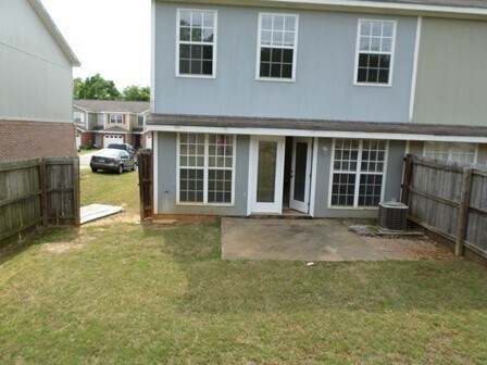 Foto del edificio - Dunwoody Townhomes