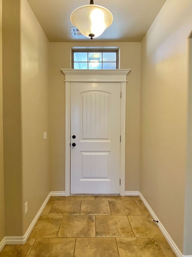 Photo - Beautiful 4 Bed, 2 Bath in Deer Creek Schools! House