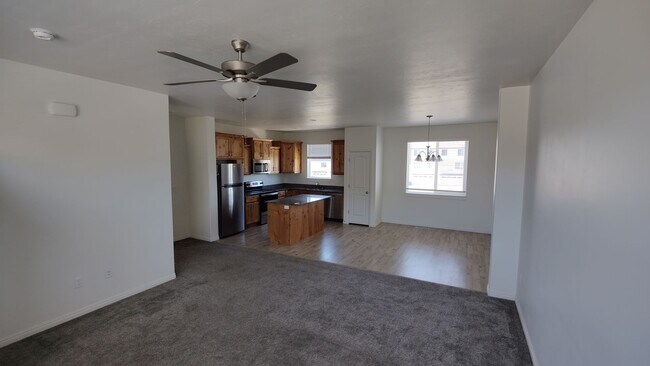 Building Photo - 2 Bedroom Townhome for Rent in AF!
