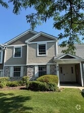 Building Photo - 610 Stone Cir Ct