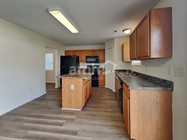 Building Photo - 901 Townsend Farm Dr