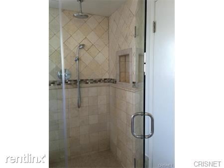 Foto del edificio - 5868 Rolling Rd